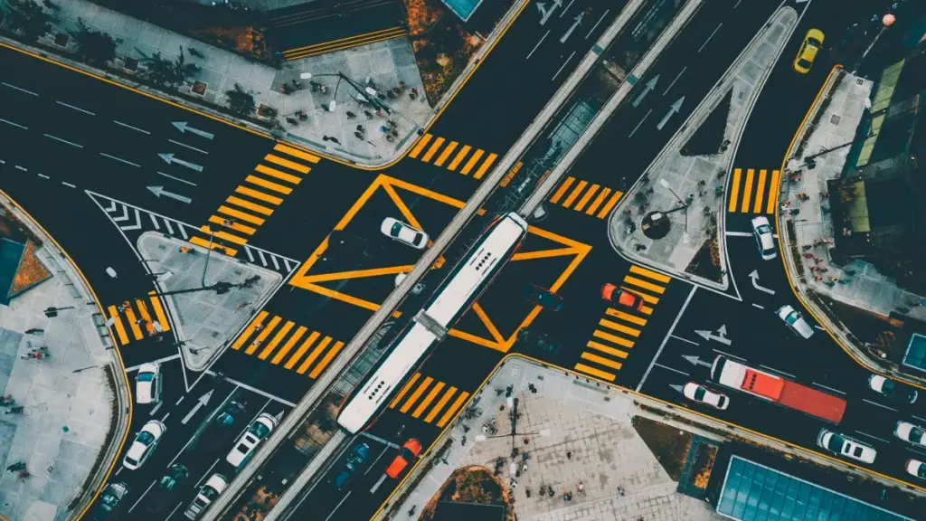 Practical, step-by-step playbook for US advertisers to locate Costa Rica Clubhouse creators and run seasonal-deal campaigns with speed and cultural smarts.
