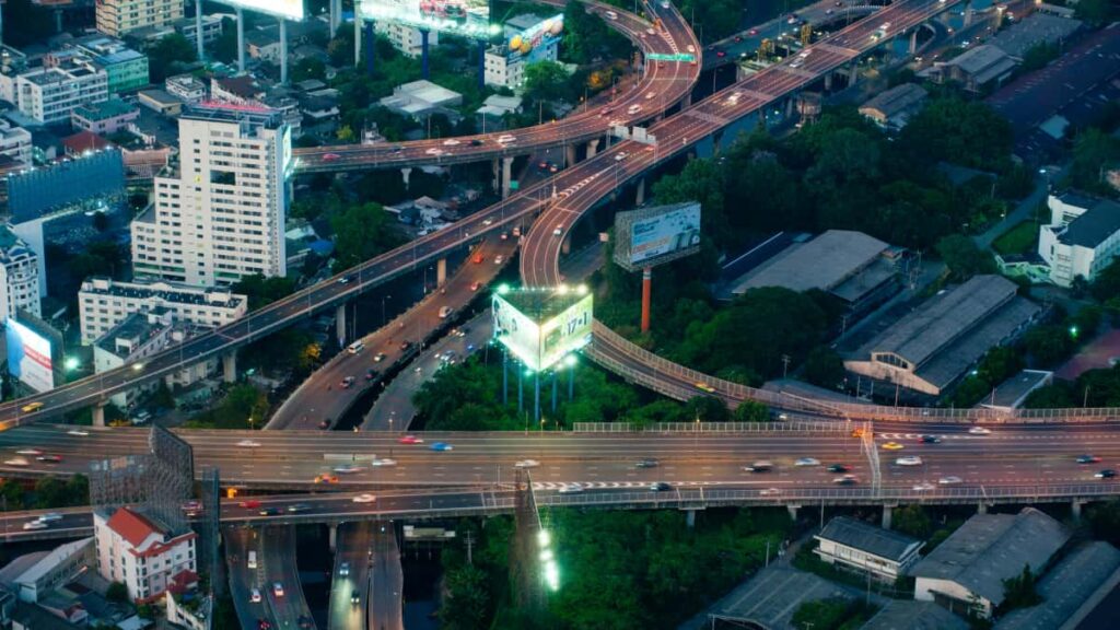 Practical playbook for US advertisers to discover Austria-based Threads creators and turn creator content into product-led growth using Meta tools and localized outreach.