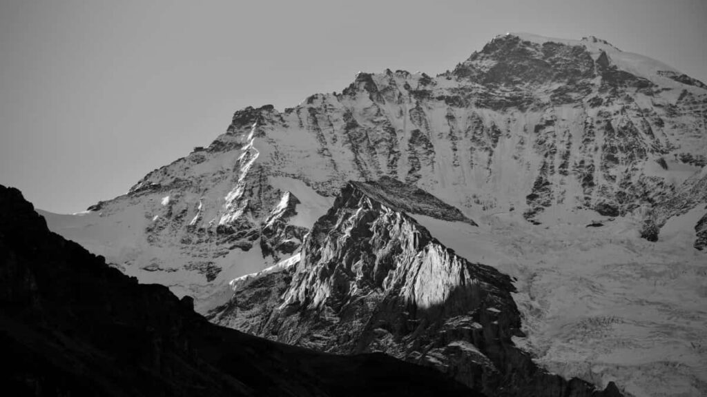 Practical playbook for US advertisers to find Danish KakaoTalk creators, vet them, and convert followers into buyers using local tactics and AI-driven outreach.