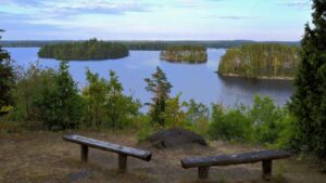 Practical playbook for US music marketers to find and work with South Africa Discord creators to launch song promosoutreach, monetization, and community commerce tips.