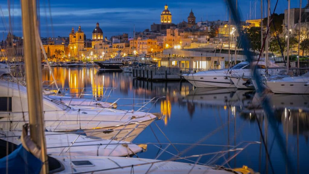 Practical playbook for US advertisers to find and book Uruguay SoundCloud creators for seasonal promotionsstep-by-step discovery, outreach, negotiation, and campaign tips.