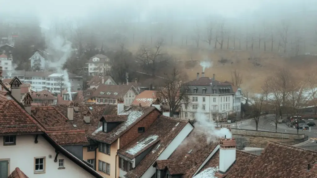 Practical guide for U.S. advertisers on locating and partnering with SoundCloud creators in Ivory Coast to improve brand sentiment, with tactics, risks, and outreach templates.