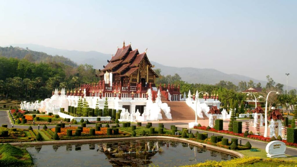 A practical US creator's guide to find, contact, and win fitness brand deals with UAE companies on Discordcultural tips, outreach scripts, and channel strategies.