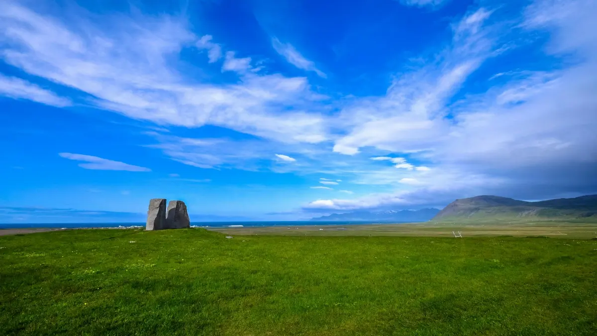 US Creators: How to Land Lithuania Brand Giveaways on Xiaohongshu
