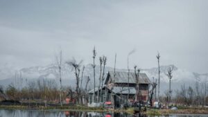 Practical guide for US advertisers to find and partner with Switzerland-based Chingari creators for esports campaigns, with platform tactics and outreach templates.