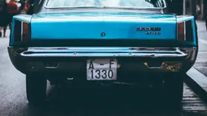 Practical playbook for US creators to approach Brazilian brands on Apple Music and convert listeners into online course signups — localization, ad tactics, and partnership steps.