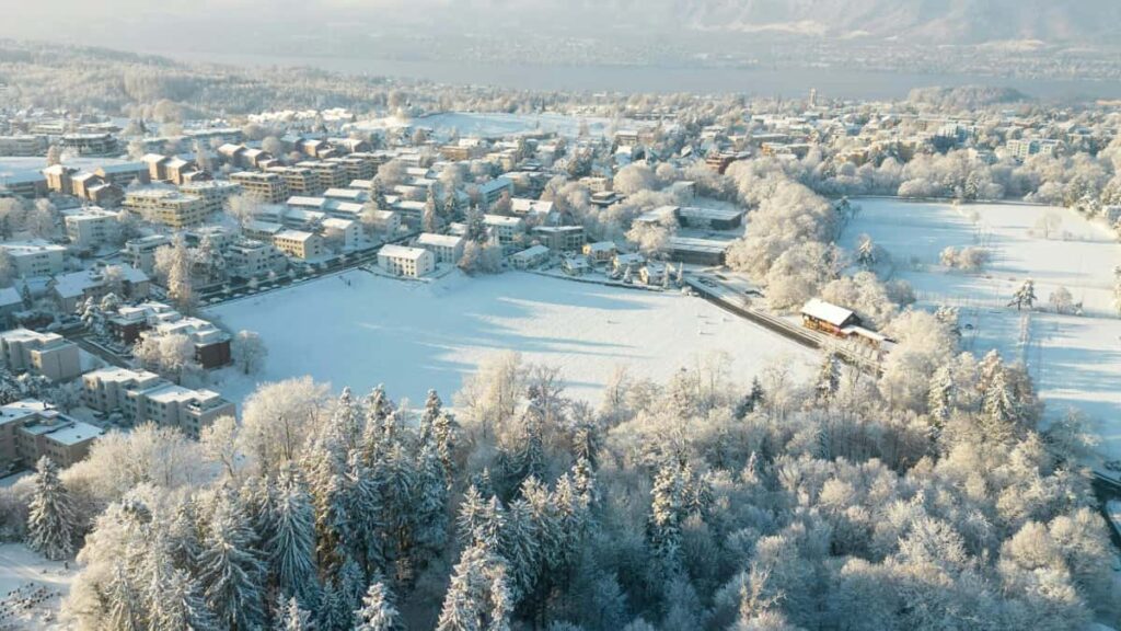 Practical, street-smart guide for US creators on using Threads to connect with Ireland brands and win new audiences with real tactics, data, and outreach templates.