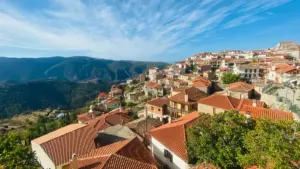 Practical playbook for US creators who want to pitch Turkish brands on SoundCloud and win partnerships with game publishers — outreach, localization, tools, and campaign examples.