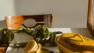 Practical playbook for US creators on how to find, pitch, and get featured by Hungary-based Etsy brands in paid or co-marketing campaigns.